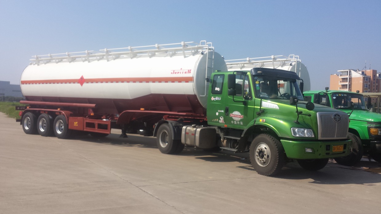 Sunsky fuel tanker trailers got good feedback from our customers in Malawi